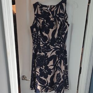 Signature DARBY Navy and Cream Floral Mini Dress